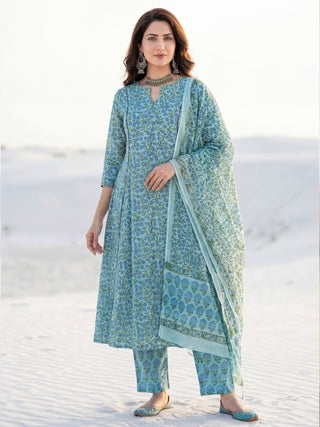 Roz Jashn Set Of Kali Kurta Pants Kota Doria Dupatta