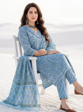 Roz Nisha Set Of Kurta Pants Kota Doria Dupatta