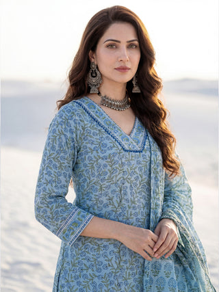 Roz Nisha Set Of Kurta Pants Kota Doria Dupatta