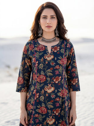 Aina Mehreen Kali Kurta