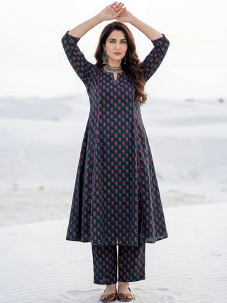 Aina Farhat Kali Kurta
