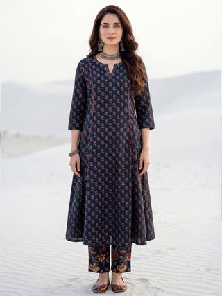 Aina Aiza Set Of Kalidar Kurta Pants Dupatta