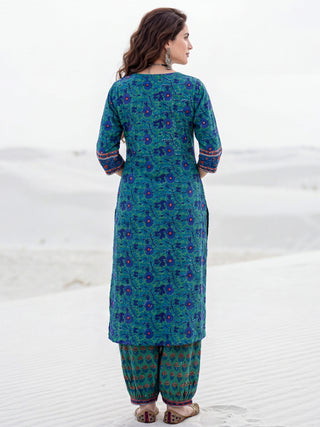 Gazal Nayra Set Of Kurta Pants Dupatta