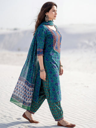 Gazal Nayra Set Of Kurta Pants Dupatta