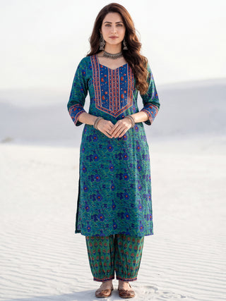 Gazal Nayra Set Of Kurta Pants Dupatta