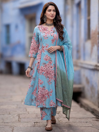 Aina Siya Set Of Kali Kurta Pants Dupatta