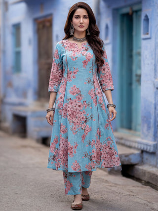 Aina Siya Set Of Kali Kurta Pants Dupatta