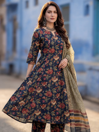 Aina Mehreen Set Of Kali Kurta Pants Dupatta