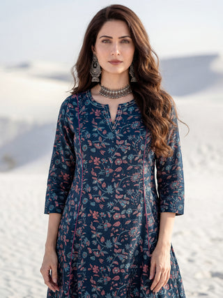 Aina Megha Set Of Kali Kurta Pants Dupatta