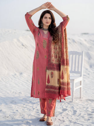 Roz Tamana Set Of Cotton Linen Kurta Pants Dupatta