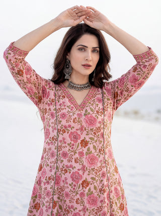 Aina Isha Set Of Kali Kurta Pants Dupatta