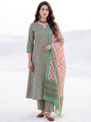 Aina Sadaf Set Of Kali Kurta Pants Dupatta