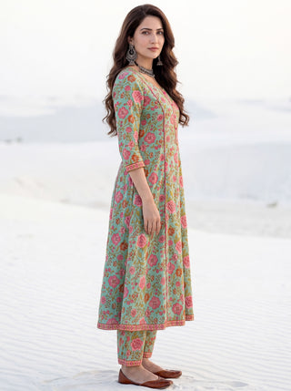 Aina Chetna Set Of Kali Kurta Pants Dupatta