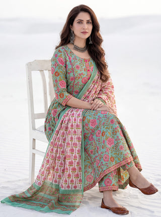 Aina Chetna Set Of Kali Kurta Pants Dupatta