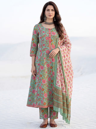 Aina Chetna Set Of Kali Kurta Pants Dupatta