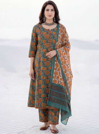Aina Ziya Set Of Kali Kurta Pants Dupatta