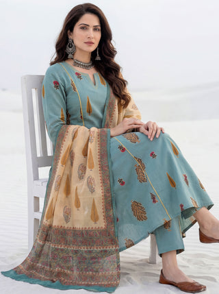 Aina Sabiha Set Of Kali Kurta Pants Dupatta