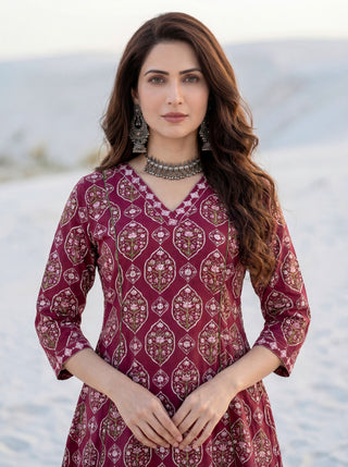 Aina Nalini Kali Kurta