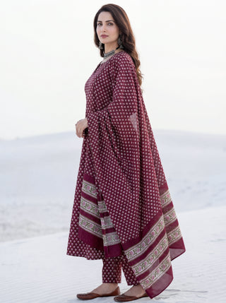 Aina Prabha Set Of Kali Kurta Pants & Dupatta