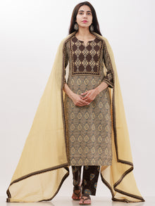 Ajrakh Manhal Set Of Kurta Pants Dupatta