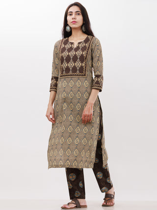 Ajrakh Manhal Set Of Kurta Pants Dupatta