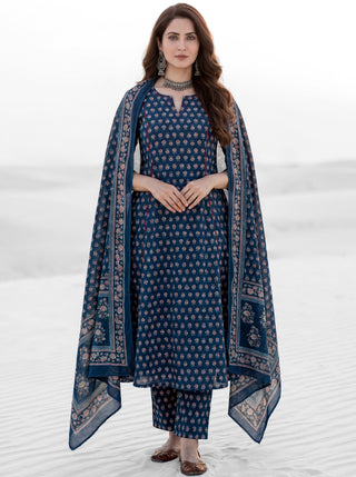 Aina Rukhsar Set Of Kali Kurta Pants Dupatta