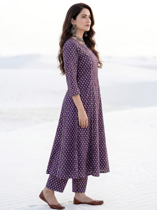 Aina Farida Kali Kurta