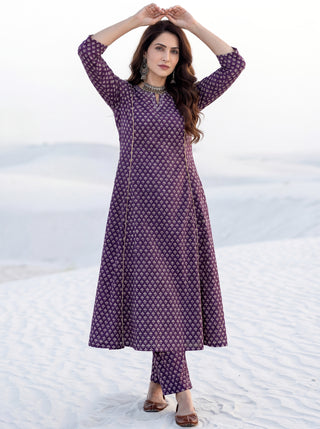 Aina Farida Kali Kurta