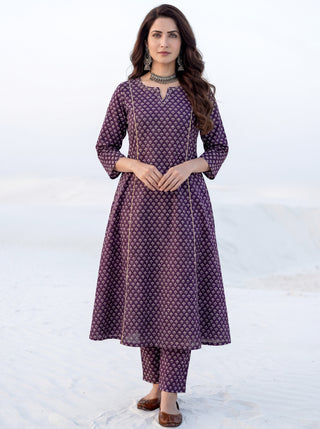 Aina Farida Kali Kurta