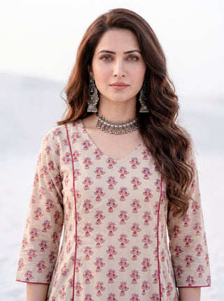 Aina Abha Kali Kurta
