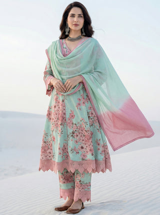 Aina Jiya Set Of Kali Kurta Pants Dupatta