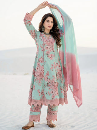 Aina Jiya Set Of Kali Kurta Pants Dupatta