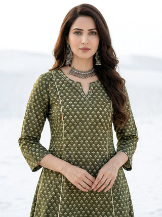 Aina Aakriti Set Of Kali Kurta Pants & Dupatta