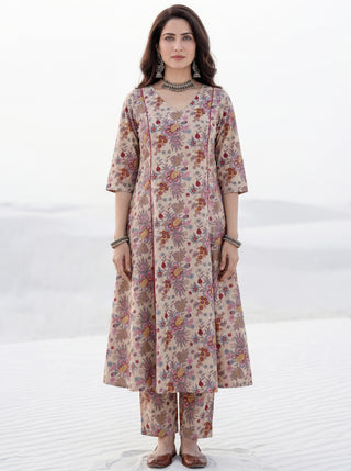 Aina Eliza Kali Kurta