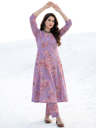 Aina Dilara Kali Kurta