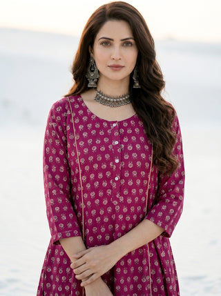Aina Isra Kali Kurta