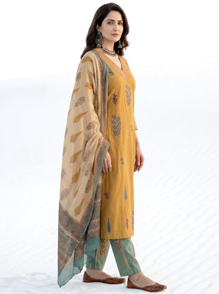 Roz Sarah Set Of Cotton Linen Kurta Pants Dupatta