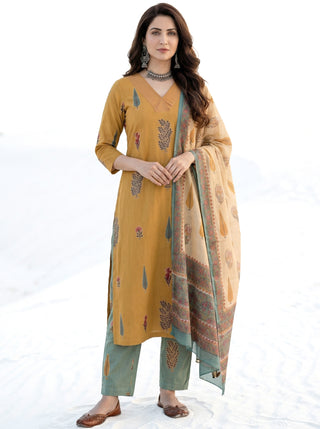 Roz Sarah Set Of Cotton Linen Kurta Pants Dupatta