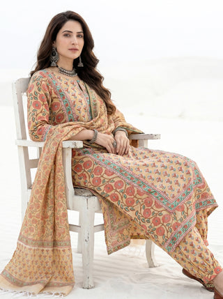 Aina Faghir Set Of Kurta Pants Kota Dupatta