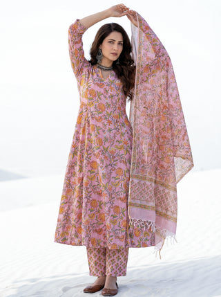 Aina Samah Set Of Kali Kurta Pants Dupatta