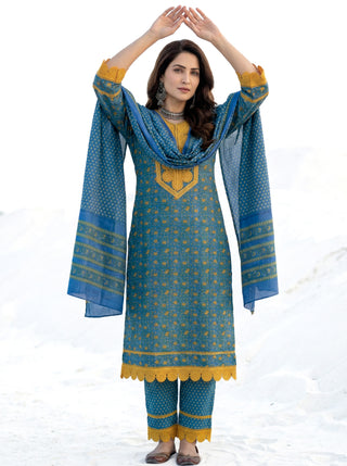 Aina Nazia Set Of Kurta Pants Dupatta