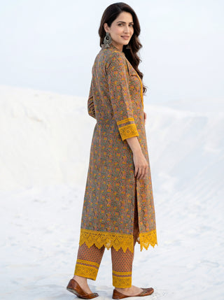 Aina Aizya Straight Kurta