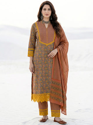 Aina Aizya Set Of Kurta Pants Dupatta