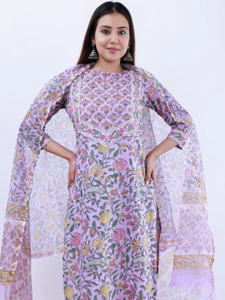 Roz Veena Set Of Kurta Pants Kota Doria Dupatta