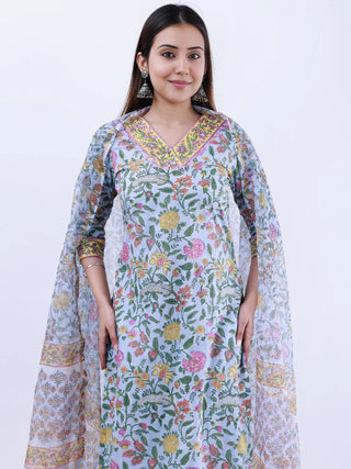 Roz Wasi Set Of Kurta Pants Kota Doria Dupatta