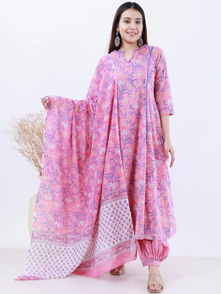 Roz Neeti Set Of Kali Kurta Pants Dupatta