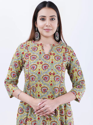 Roz Mahi Kali Kurta