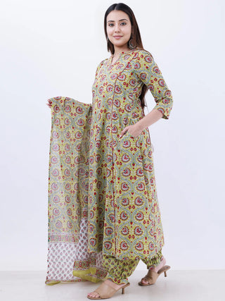 Roz Mahi Set Of Kali Kurta Pants Dupatta