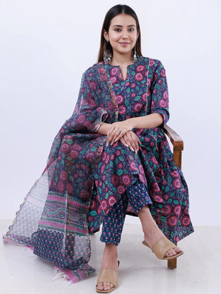 Roz Fanaa Set Of Kali Kurta Pants Kota Doria Dupatta