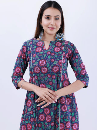 Roz Fanaa Set Of Kali Kurta Pants Kota Doria Dupatta